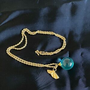 Monet necklace